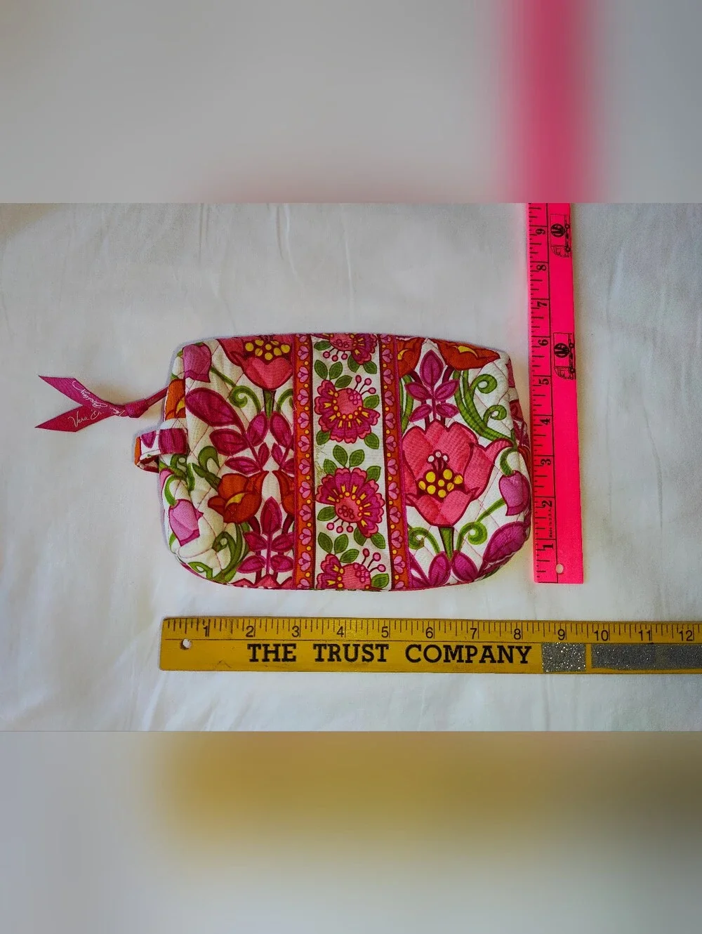 Vera Bradley Quilted Cosmetic Pouch Lilli Bell NWOT Plastic Lined Pink Orange